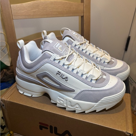 NEW Fila Womens Disruptor II Premium Sneakers sz 10 silver/gardenia - never worn - Picture 1 of 6